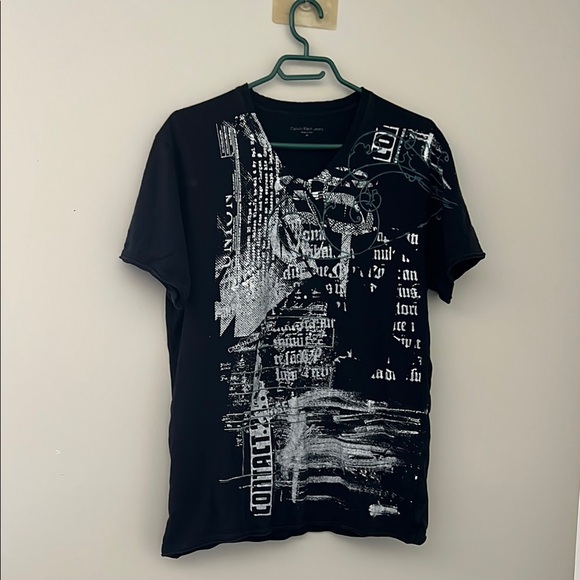 Calvin Klein Black Short Sleeve Tee Urban Design - Picture 1 of 3